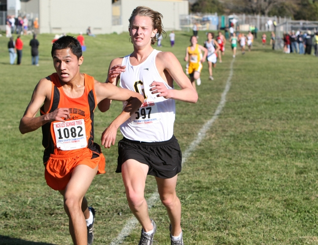 NCS XC D1 Boys-099.JPG - 2009 North Coast Section Cross Country Championships, Hayward High School, Hayward, California